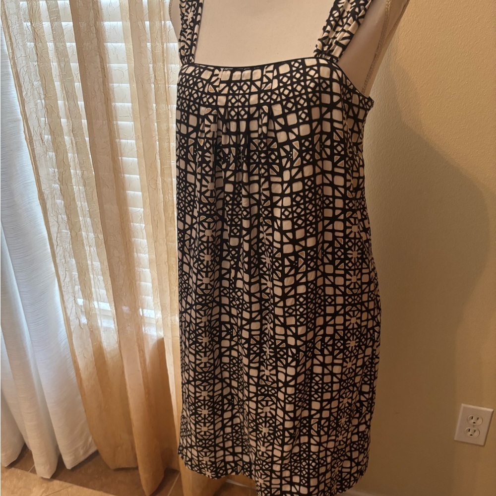 White House Black Market Black and White Patterned Dress